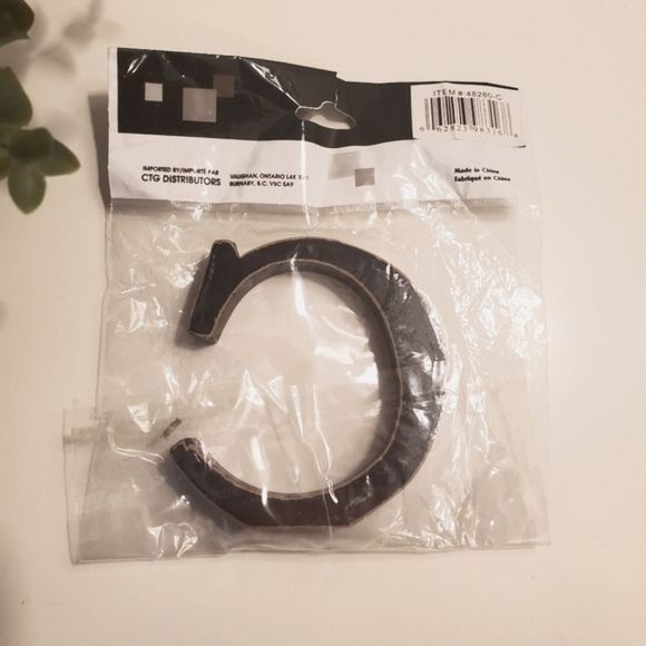 $3 🌟Add On, Letter C, dark brown, wood - Picture 2 of 5